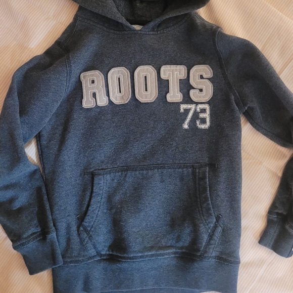 Girls ROOTS hoodie - Picture 3 of 3